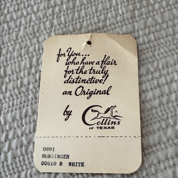 Enid Collin’s “Humdinger” Tote Bag in Cream and White - Picture 2 of 12